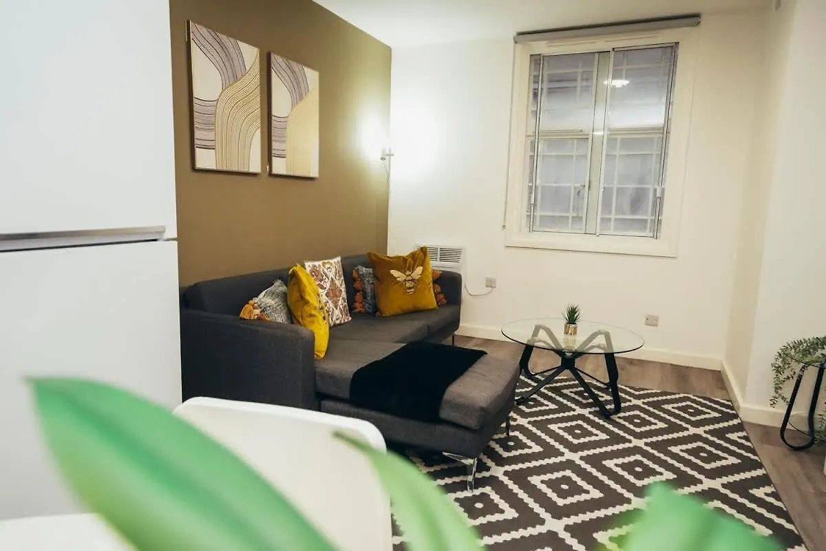 2Br City Centre Apt, Self Check In, Wifi, By Derbnb Sheffield Apartment
